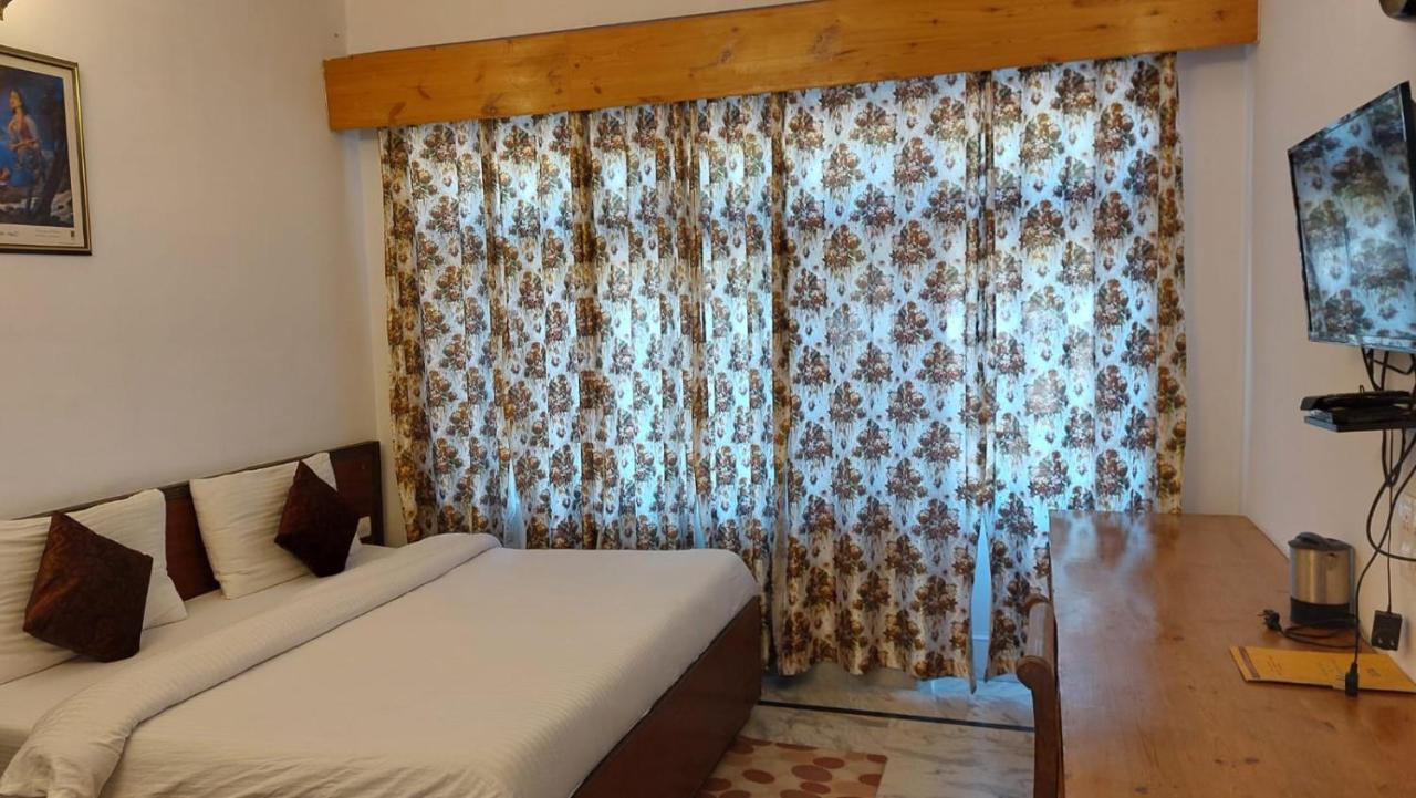 Hotel Sunshine Dharamshala Exteriör bild